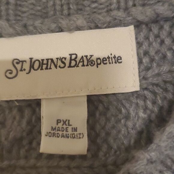 Three top button knit sweater - Picture 3 of 5